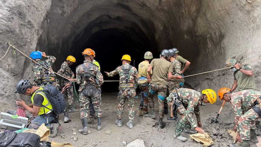 Hundreds feared stuck in hydropower tunnels since Nepal-Tibet floods