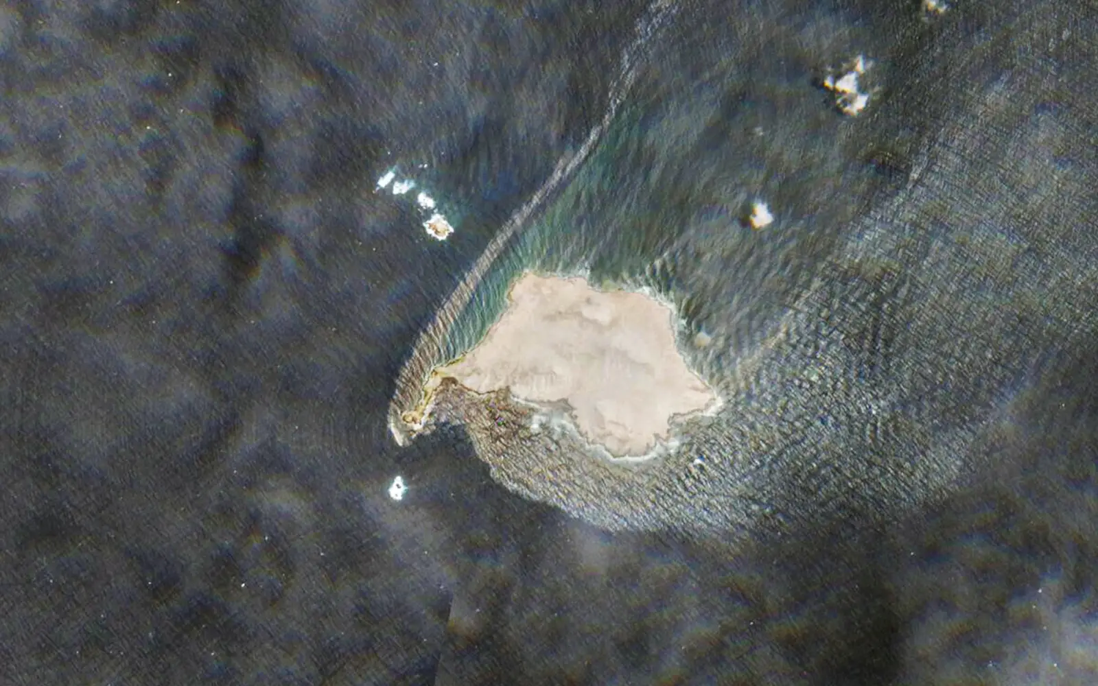 Oman moves to contain oil spill after tanker ran aground