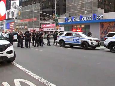 1 dead after stabbing in Times Square, suspect fatally shot by police: Authorities