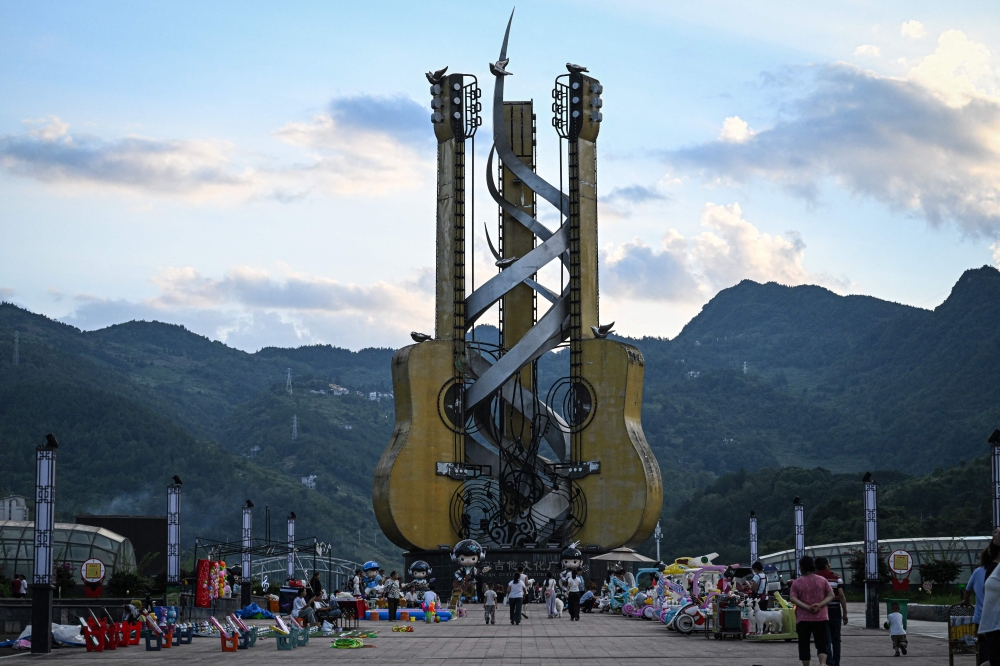China’s guitar capital Zheng’an builds a stairway to export heaven after decade‑long manufacturing boom