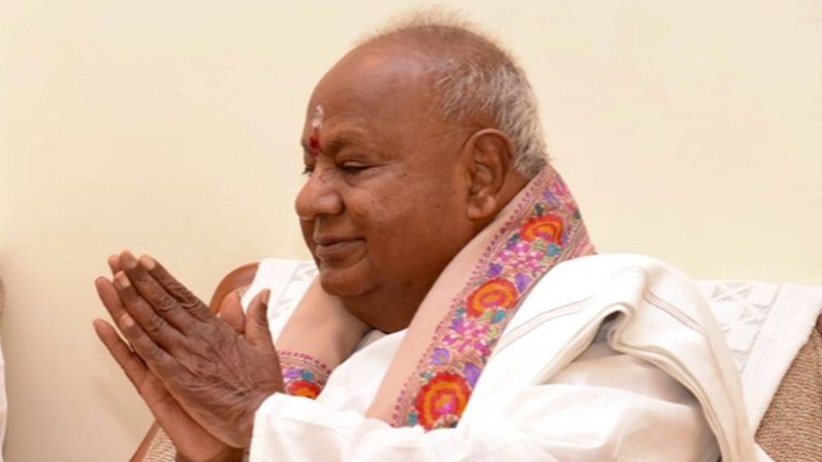 Bidadi township: JD(S) march barred from Bengaluru; Deve Gowda dares CM