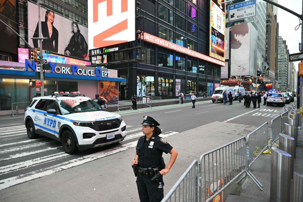 Times Square stabbing leaves one victim dead, attacker killed