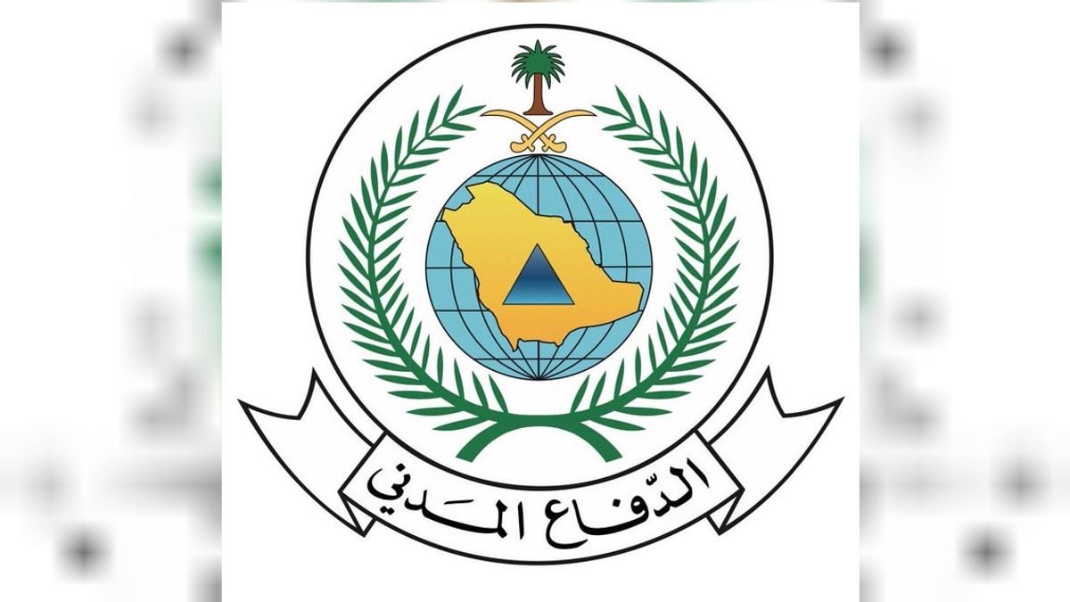 Civil Defense extinguishes fire at unlicensed upholstery site in Riyadh