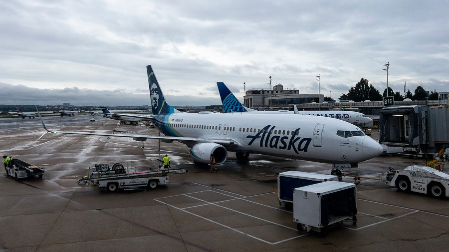 No credible threat found after flight locks down cockpit