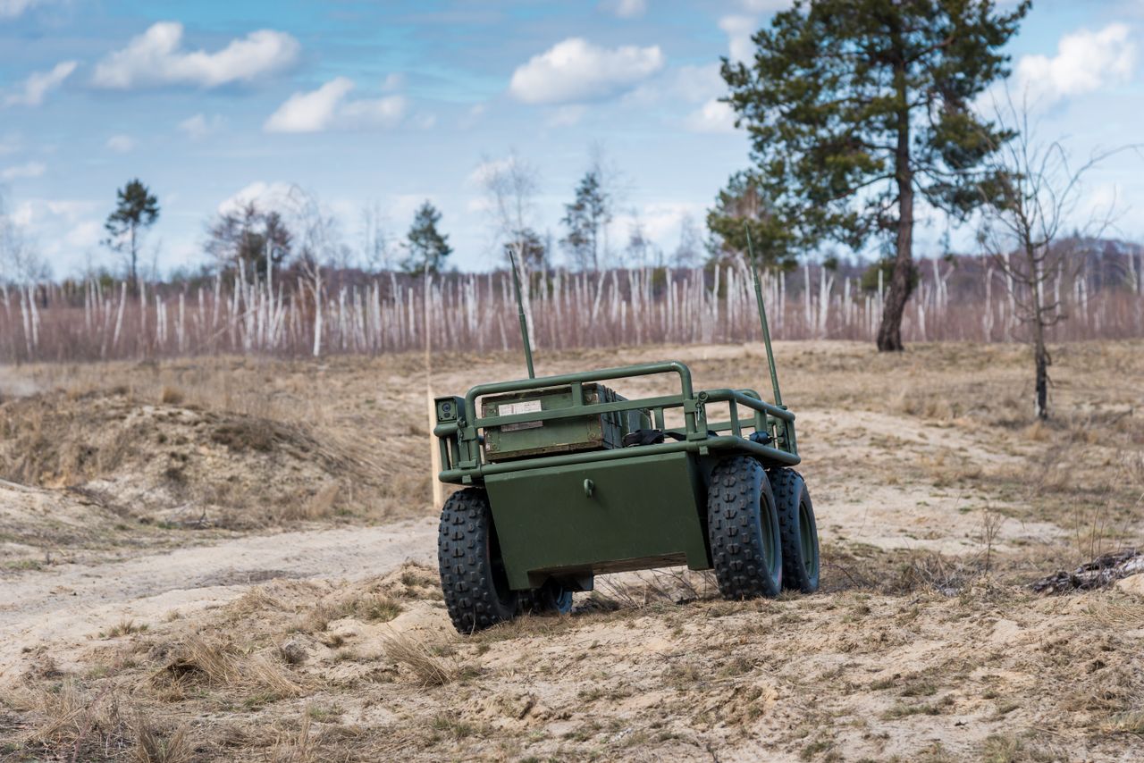 Top US defense device maker IEH Corporation admits hackers broke into its systems
