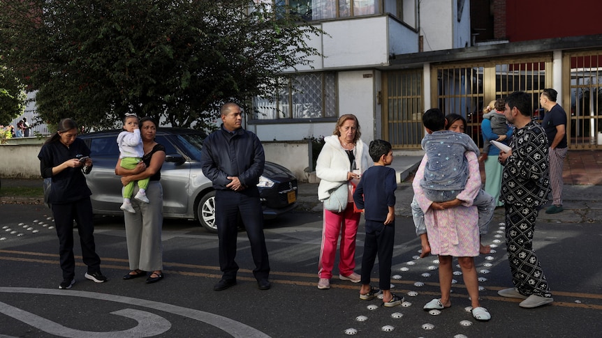 Colombia hit by 7.4-magnitude earthquake, with injuries and damage reported