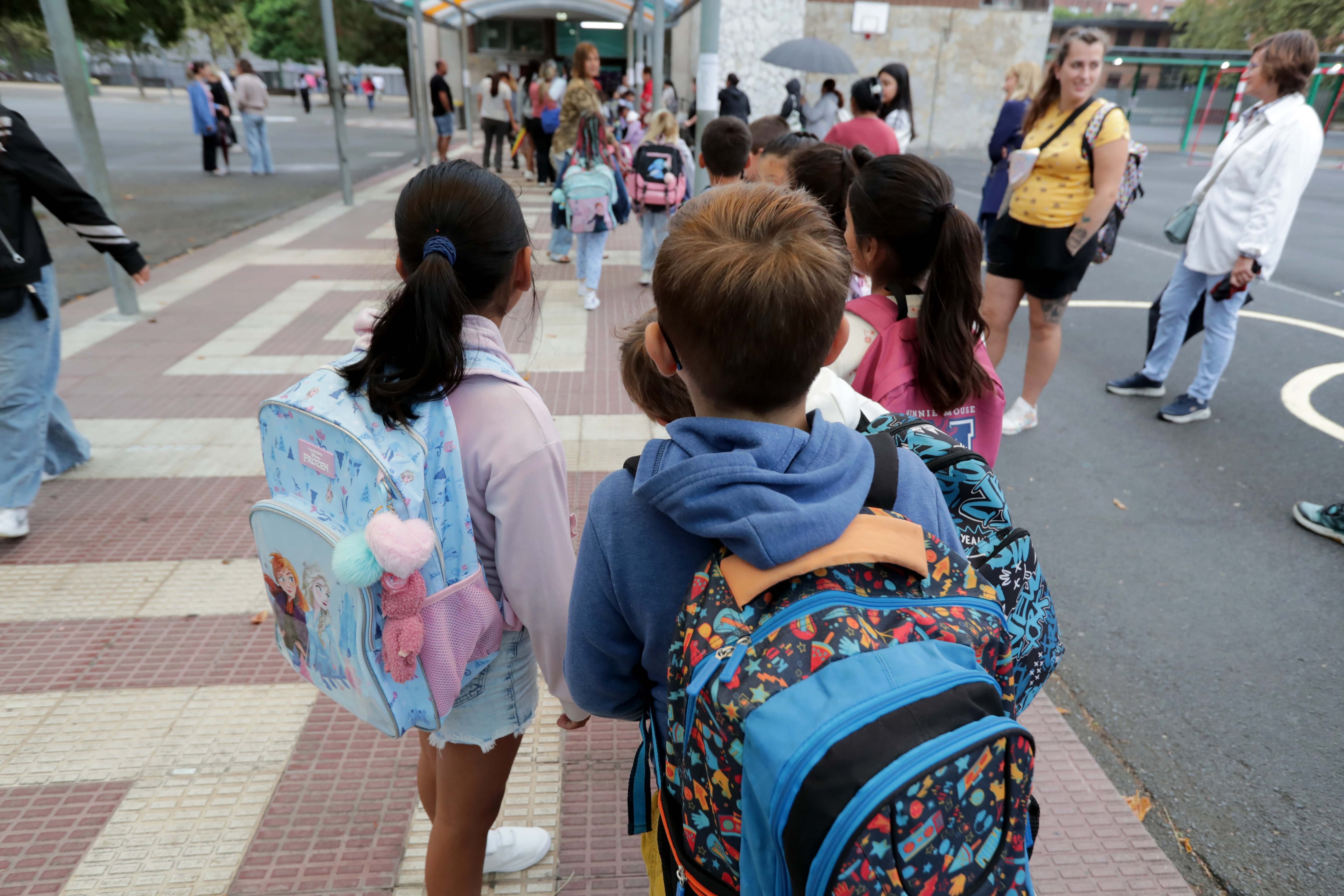 El curso escolar comienza con un sistema educativo al límite: huelgas, protestas docentes y conflictos en nueve autonomías