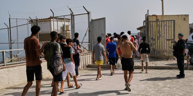 In Fnideq, near Ceuta, young Moroccans face disillusion after brief crossing into Europe