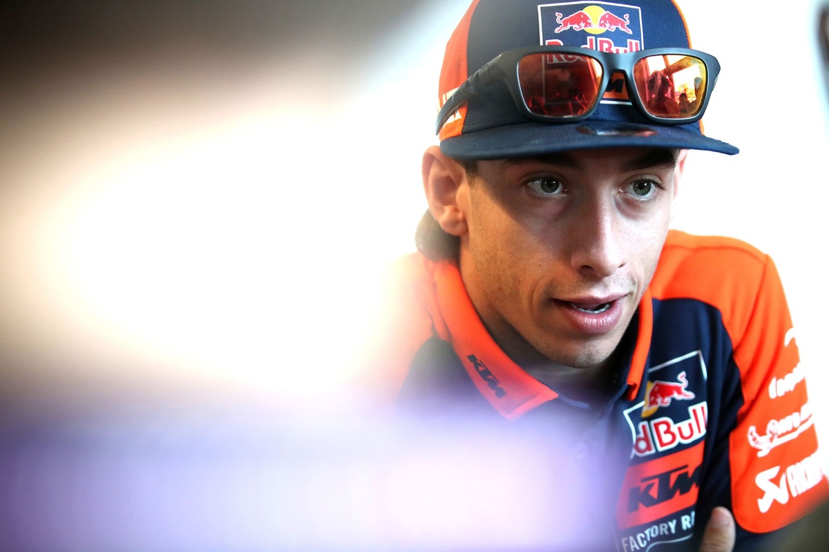 MotoGP discussing the introduction of a rider transfer window