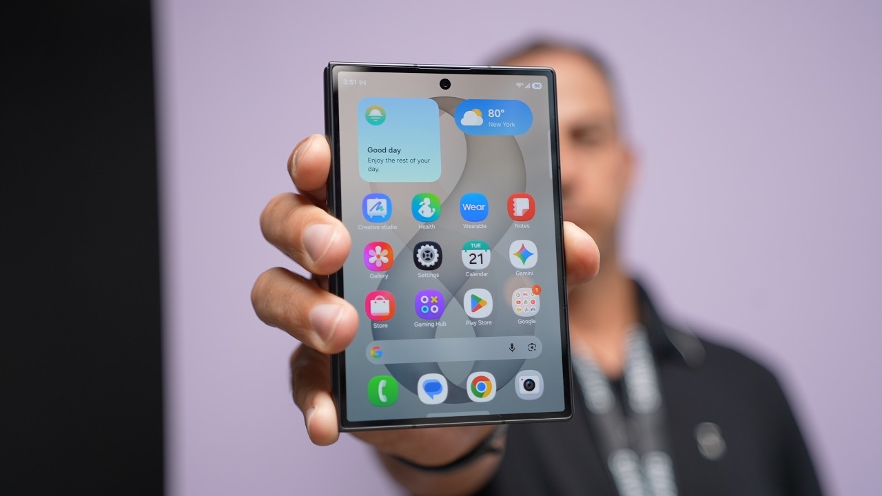 Apple's Foldable iPhone Ultra Faces a Surging Samsung Galaxy Z Fold 8