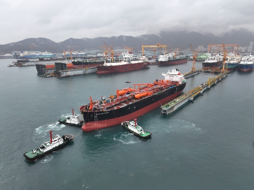 Hanwha Ocean wins 477.8 bln-won order for 3 VLGCs