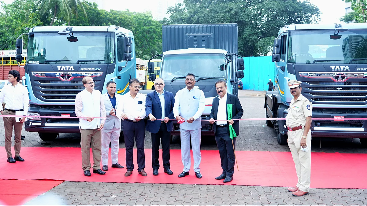 Maharashtra Showcases 55-Tonne Electric Trucks, Pushes Green Commercial Transport