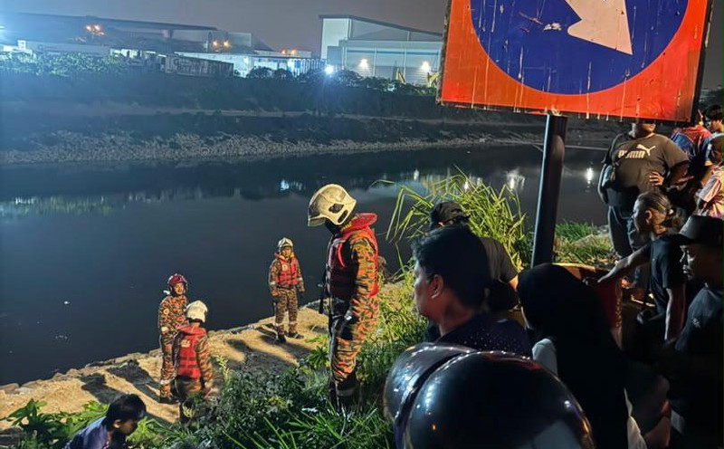 Indonesian boy feared drowned after falling into Subang Jaya river