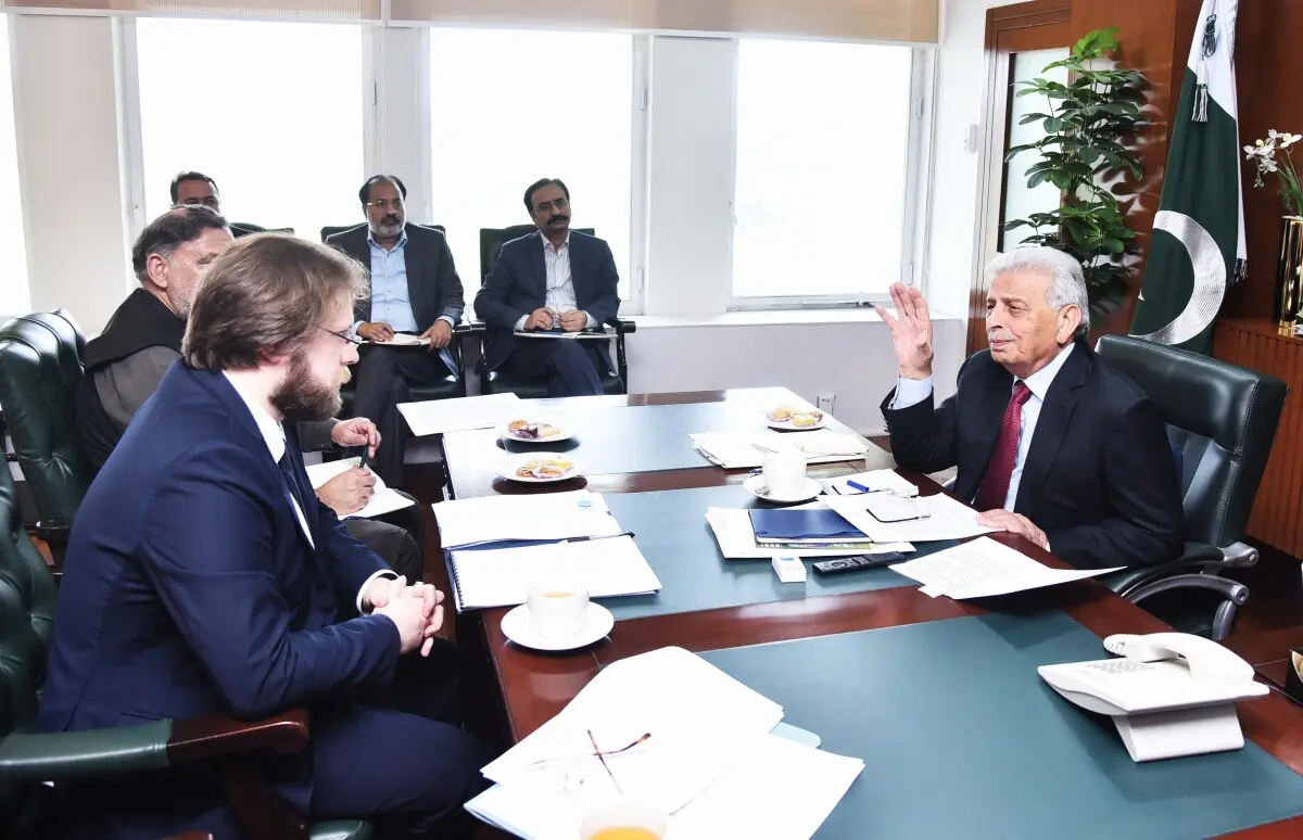 Pakistan, Russia explore cooperation in farm machinery, inputs, animal health