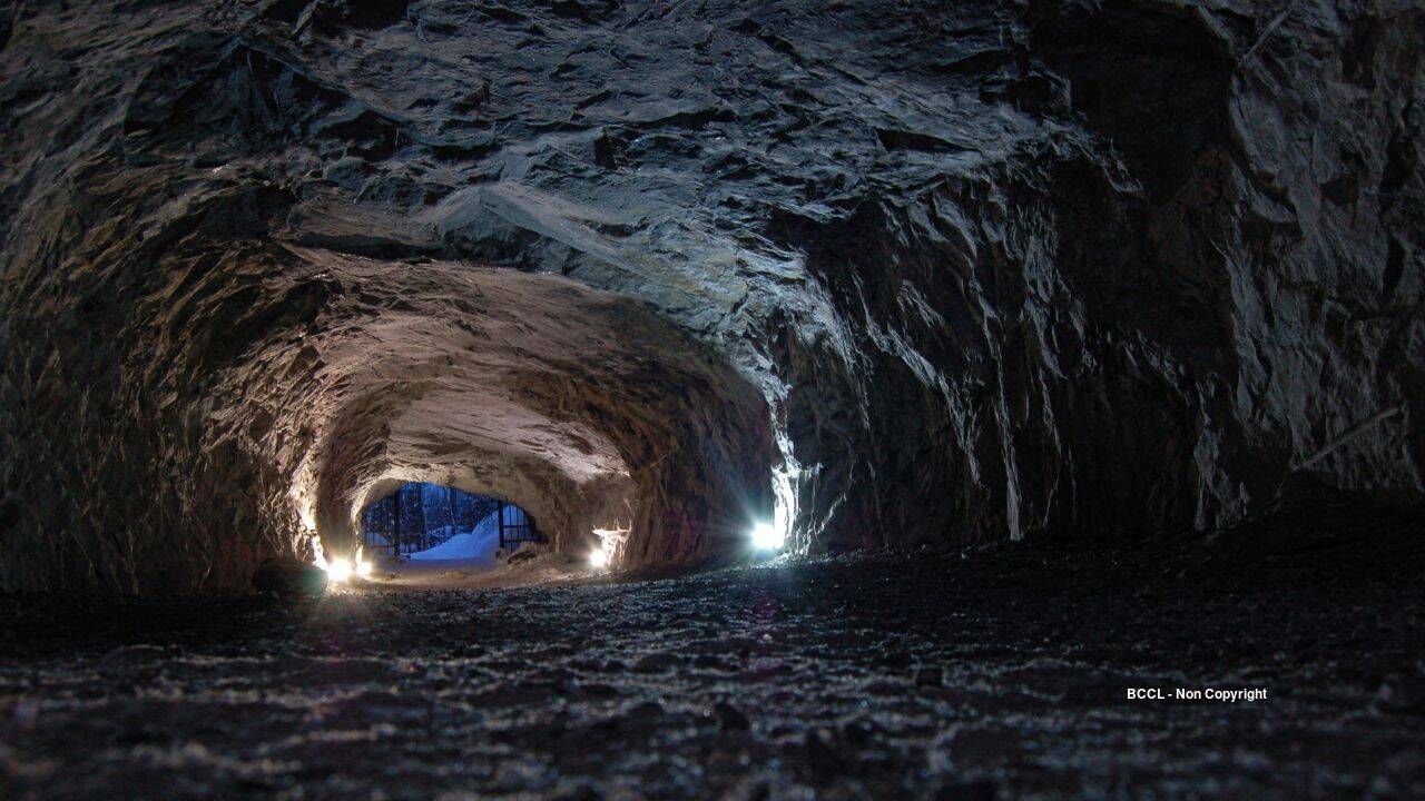 Moving grass led Australian caver to discover one of Victoria’s longest caves