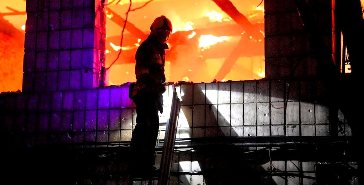 Russian airstrikes kill 12 in Kyiv and surrounding areas