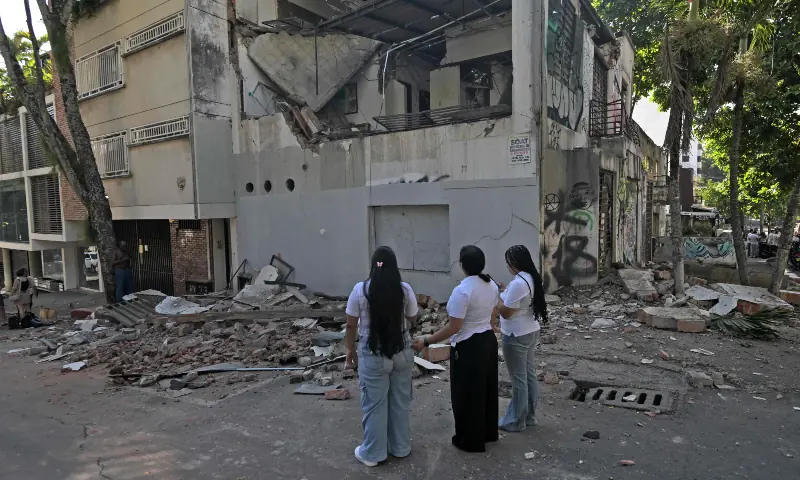At least 77 killed after powerful earthquake hits western Colombia