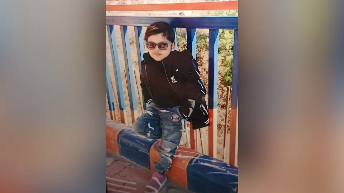 7-Year-Old Boy Dies After Overloaded E-Rickshaw Overturns On Him In Faridabad