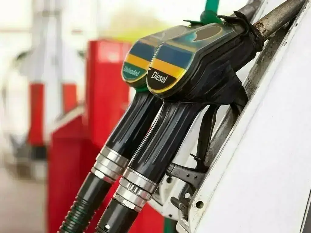 Govt keeps petrol, diesel prices unchanged