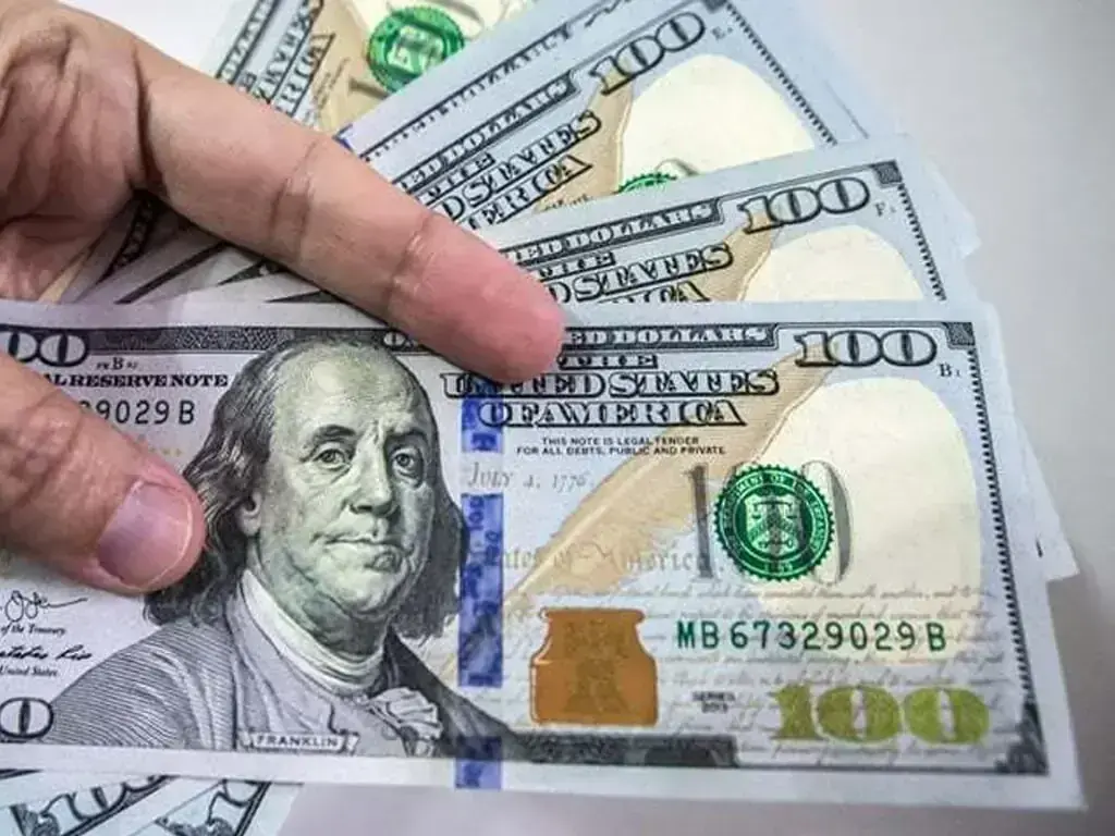 SBP projects Pakistan FX reserves to hit $21.1bn by end of FY27