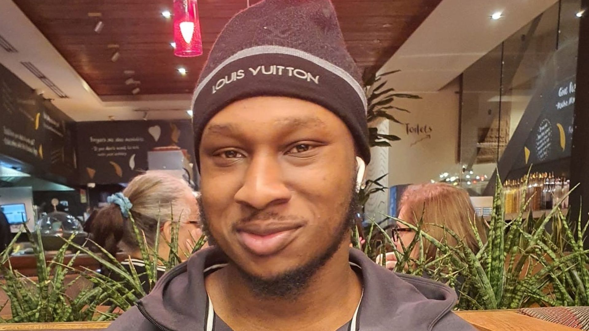 University student stabbed man in heart over debt, murder trial hears