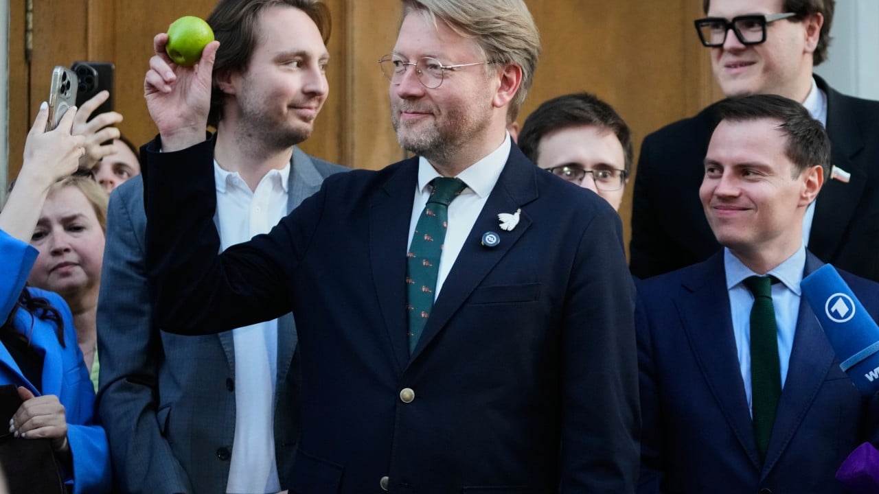 Russia bars anti-war party from parliamentary election