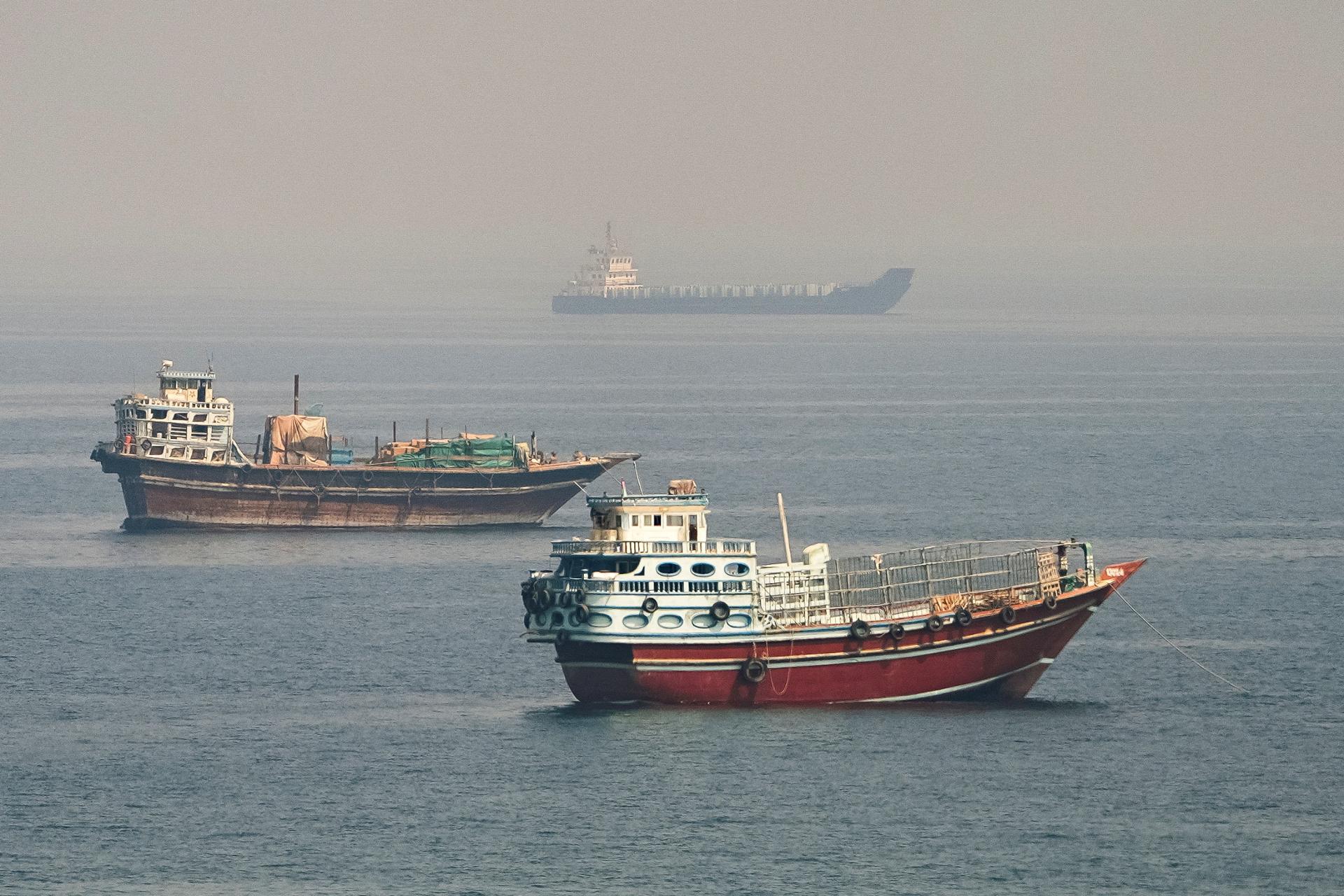 US launches fresh strikes on Iran around Strait of Hormuz