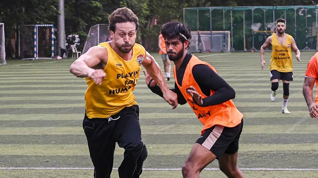 'Unfortunate': Tiger Shroff won’t play for Mumbai FC in Durand Cup; here's why