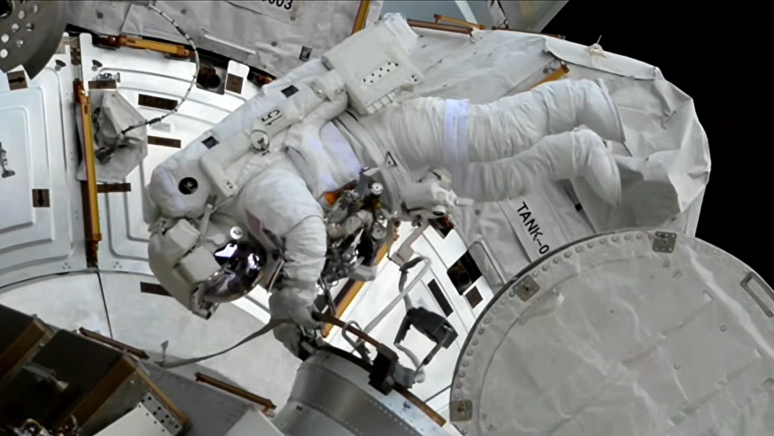 ESA, NASA Astronauts Complete Navigation and Science Spacewalk Outside Station