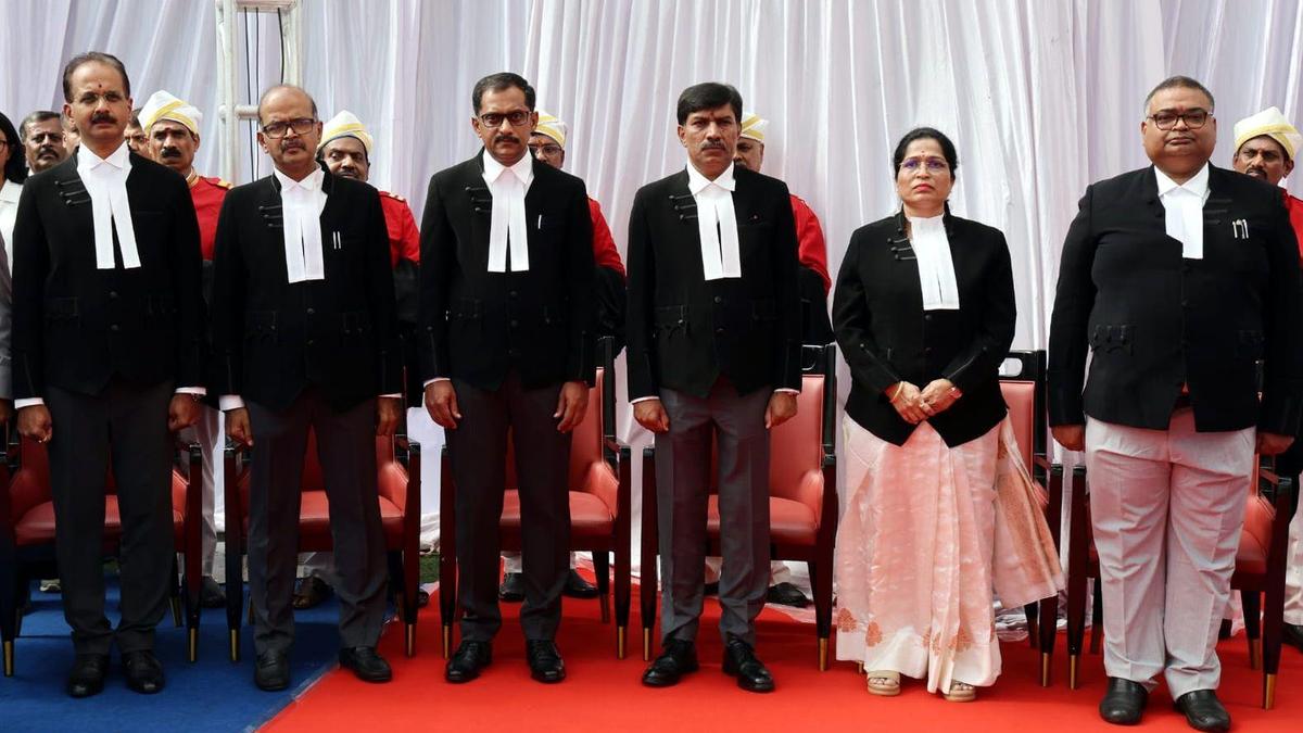 Six new judges assume office at Karnataka High Court