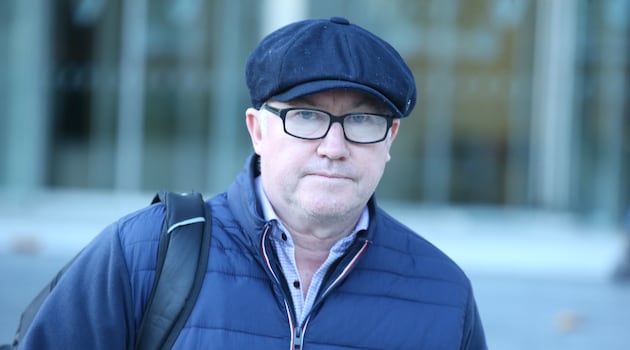 Disgraced former solicitor Michael Lynn carries out community service in lieu of detention