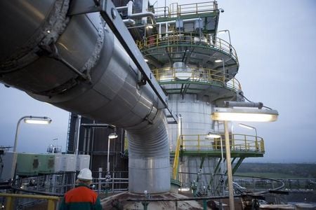 London Gas Oil tests key resistance at $1,230: Live levels
