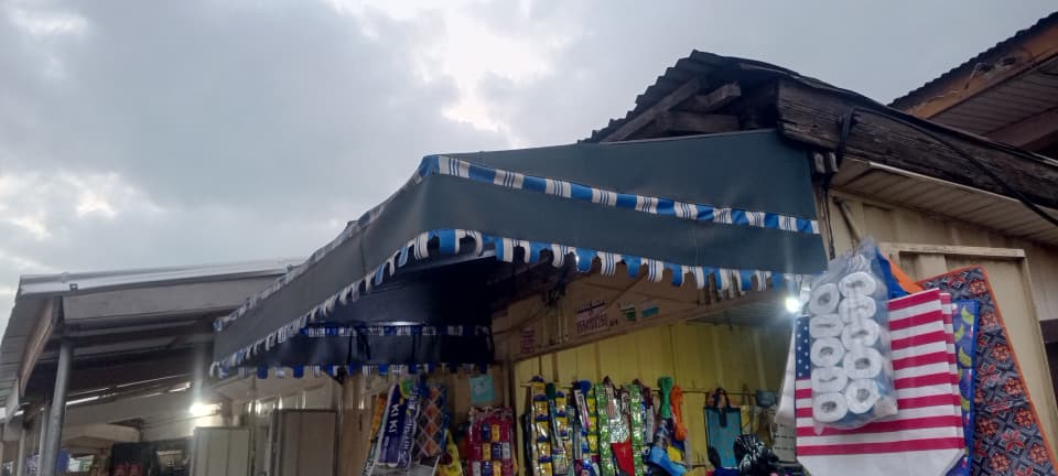 KMA issues ultimatum for removal of unauthorized canopies, awnings and sheds at shop frontages