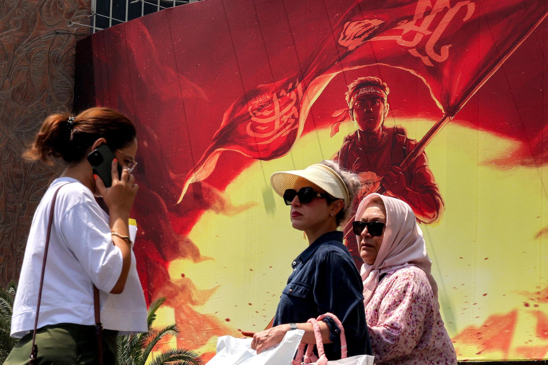 Oil climbs 5% as Iran, US both demand compensation and Hormuz hopes fade
