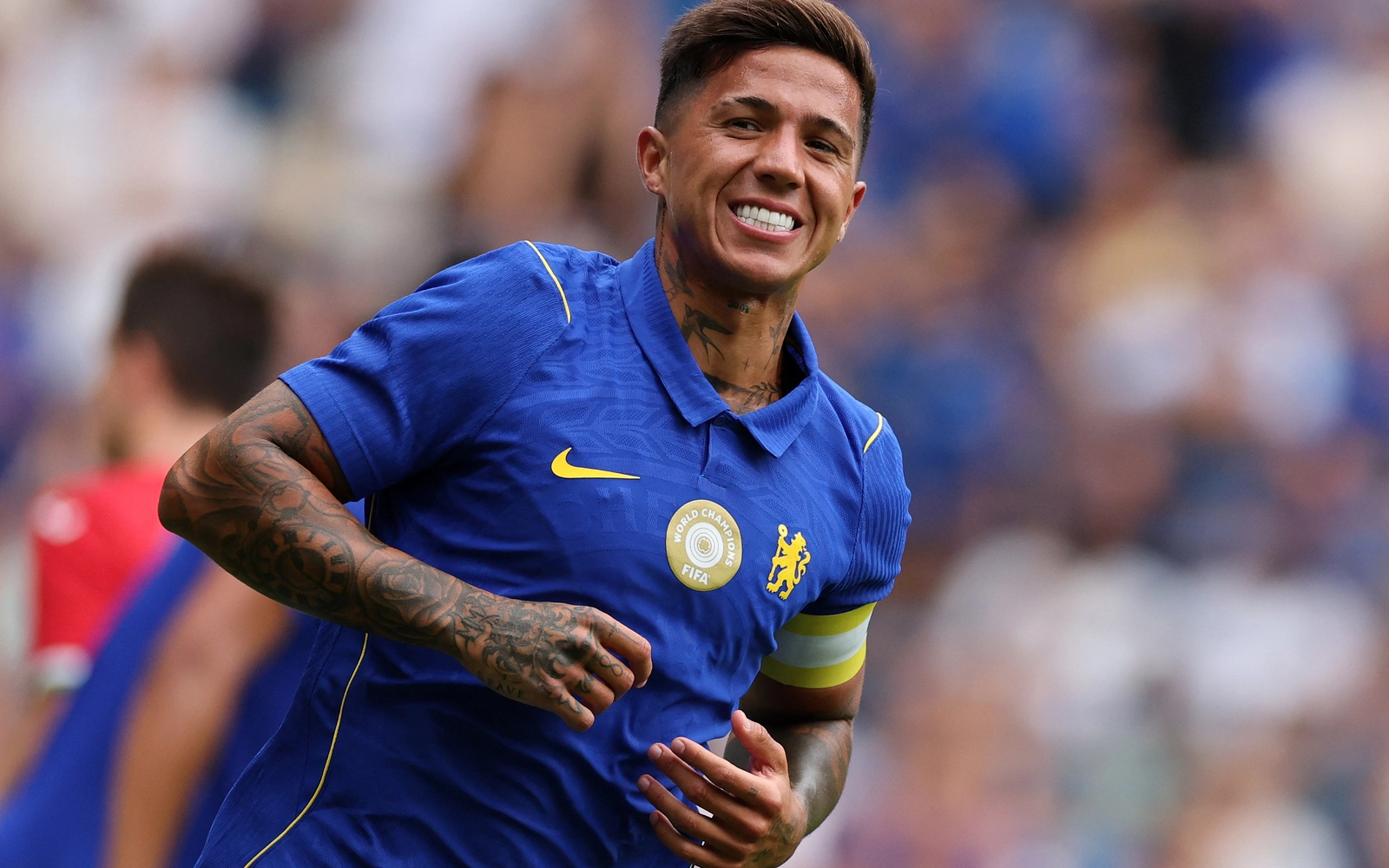 Man City sign Fernandez, Ndiaye as Premier League clubs set new spending record