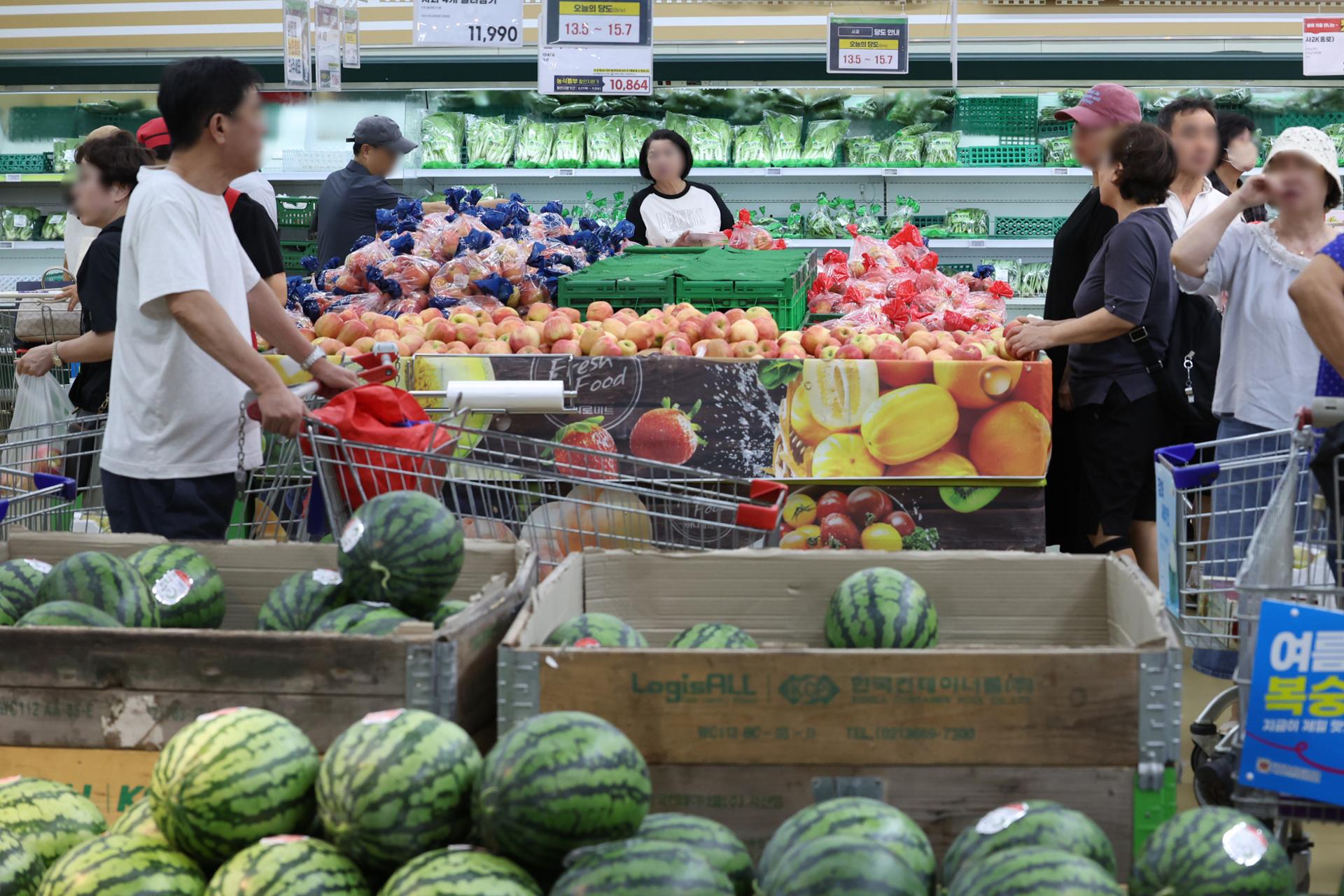 BOK says inflation to ease in Sept. but underlying pressures to persist