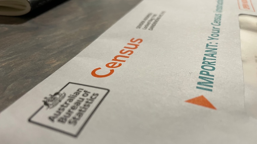 What happens if you do not complete your census form?