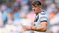 Wakefield pay 'substantial' fee for Hull FC's Litten