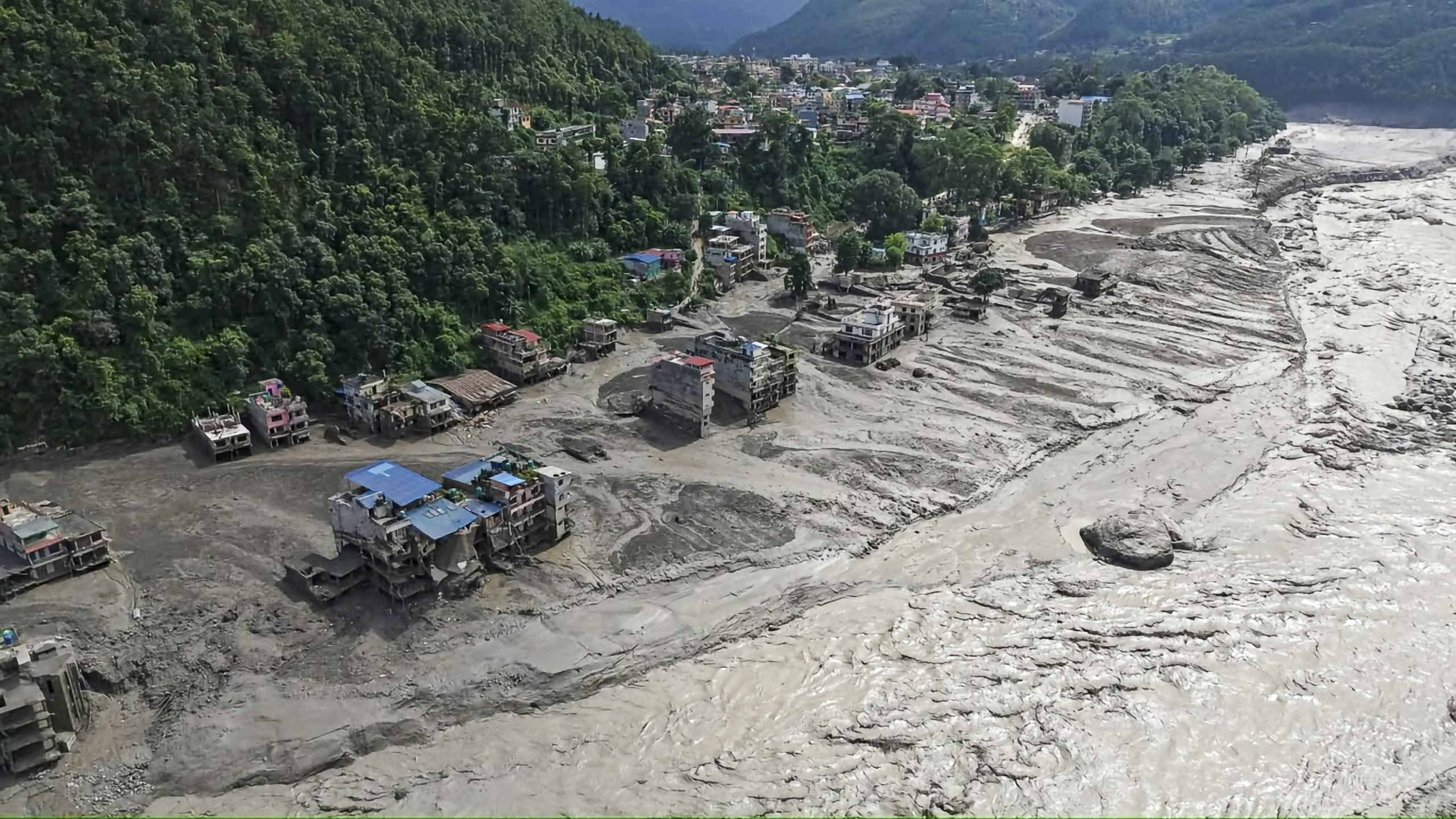 Nepal flash floods: Death toll rises to 1,127, thousands still missing
