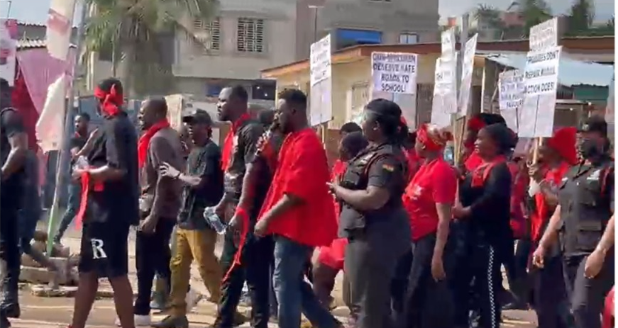 Ga Central residents protest over perennial flooding, demand urgent drainage works