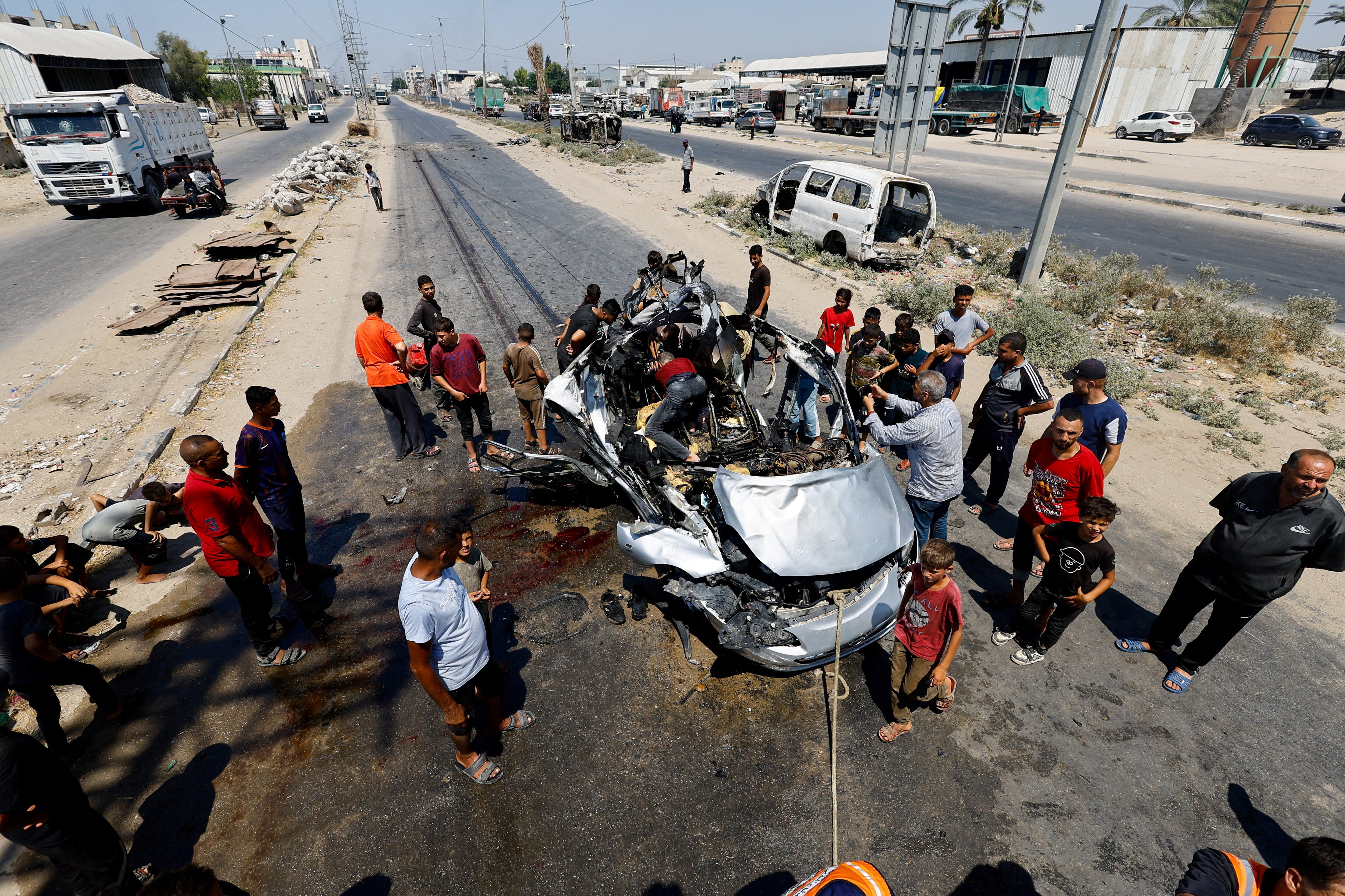 Gaza death toll mounts as Israel continues strikes despite peace plan 'breakthrough'