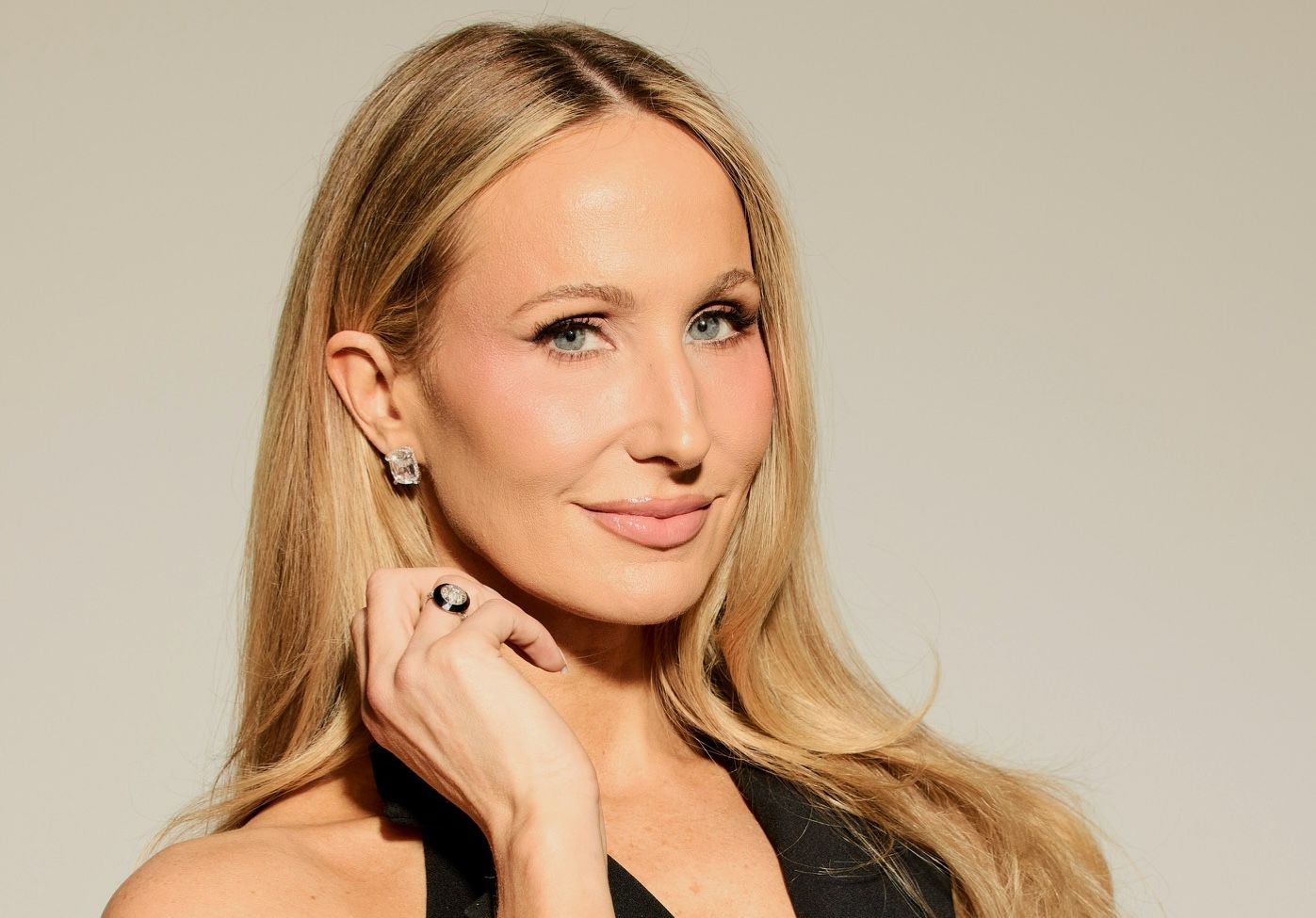 Nikki Glaser Signs With WME