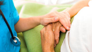 Flu outbreak hits central Israel nursing home, 3 patients die