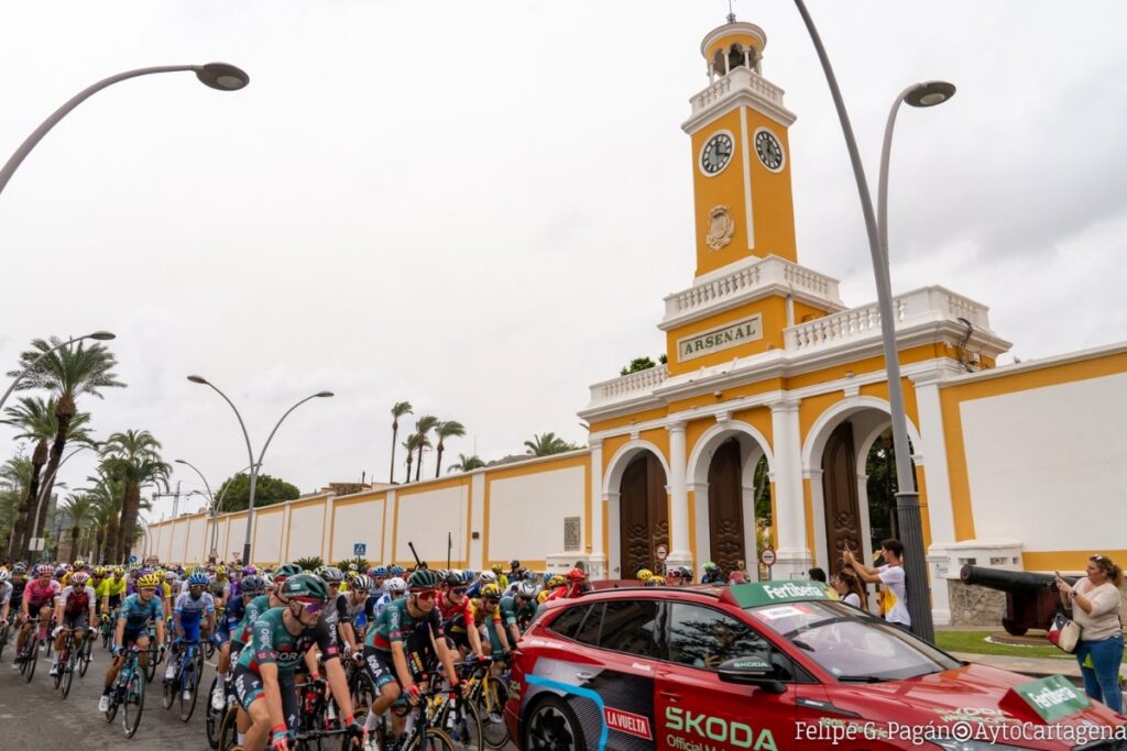 La Vuelta 2026 stage 11 kicks off as thousands gather along the coast for departure