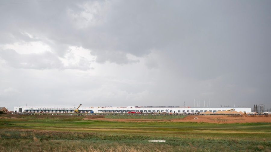 Trump wades into data center debate amid political battle