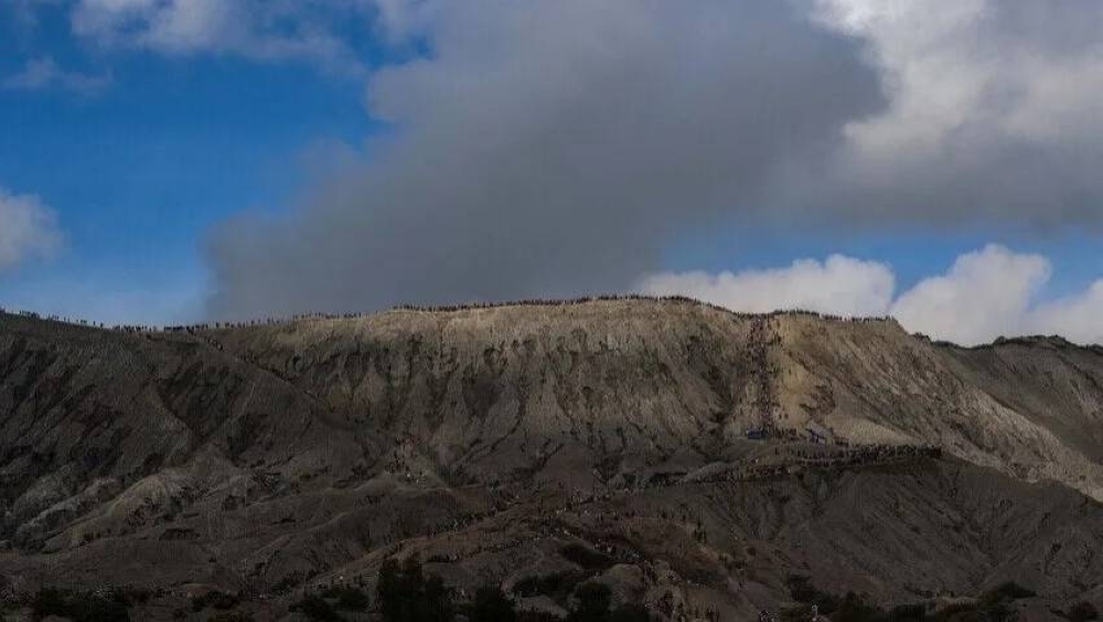 Indonesia’s Mount Bromo wildfire enters 8th day, burns 520 hectares