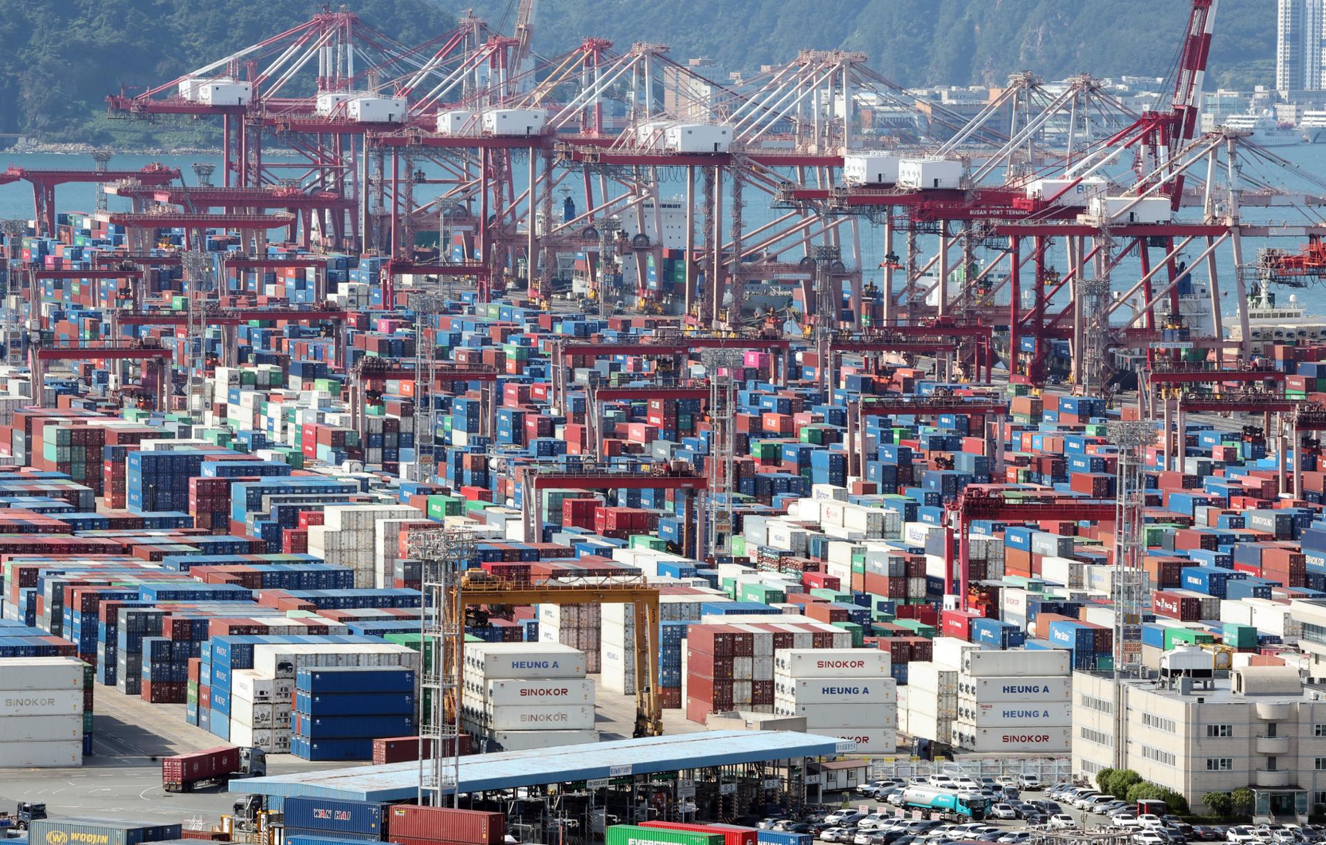 Exports up 45.3% in 1st 10 days of Aug. on chips