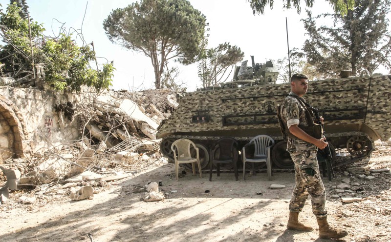 Israeli army conducts artillery strikes, ground incursion, house burnings in Southern Lebanon