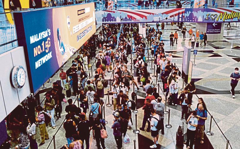 KLIA security: Someone, somewhere is failing to do their job