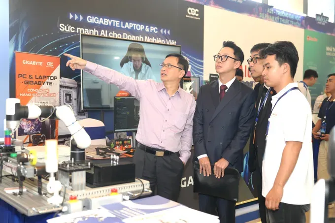 Vietnam needs stronger institutions capable of driving growth